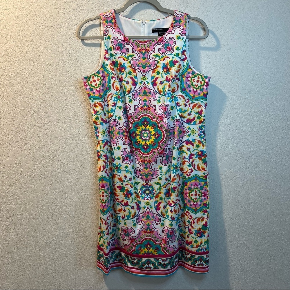 Women’s Maggy London pink patterned sleeveless shift dress size 8